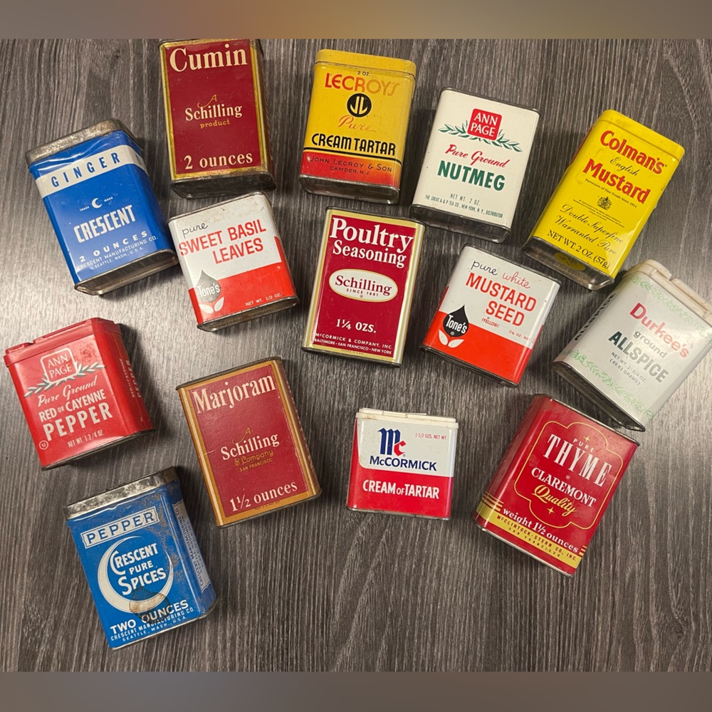 14 vintage spices containers some have spices